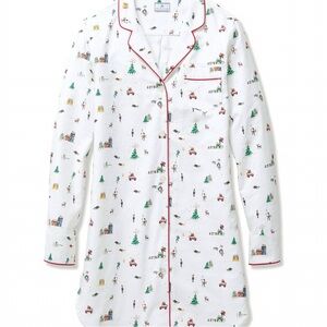 Petite Plume Women's White twill nightdress in Holiday Town Print